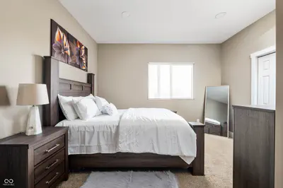 1041 East Street, Indianapolis - 16