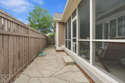 12677 Treaty Line Street, Carmel - 19