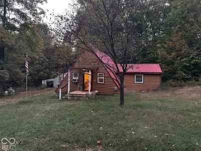 4115 Ivanwald, Reelsville - 2