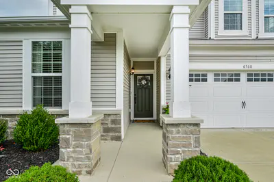 6768 Keepsake Drive, Whitestown - 8