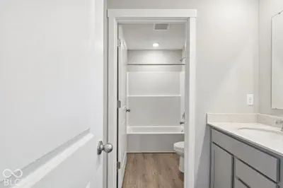 1093 Blackstone Avenue, Franklin - 35