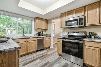 600 Leisure Lane, Greenwood - 10