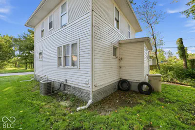 1031 College Street, South Bend - 8