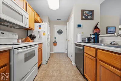 431 Blue Spring Drive, Indianapolis - 11