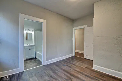 2442 Illinois Street, Indianapolis - 34