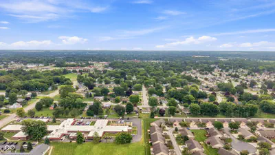 214 Doral Park Drive, Kokomo - 29