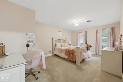 916 E Mill Creek Road S, Greensburg - 32