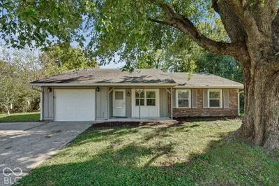 5505 Furnas Court, Indianapolis