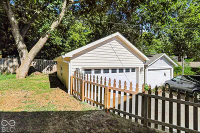 132 W 41st Street, Indianapolis - 49