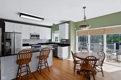 7761 Prairie View Drive, Indianapolis - 18