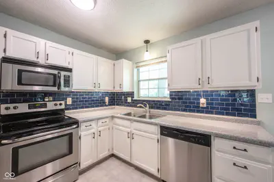 7742 Pennycroft Drive, Indianapolis - 12