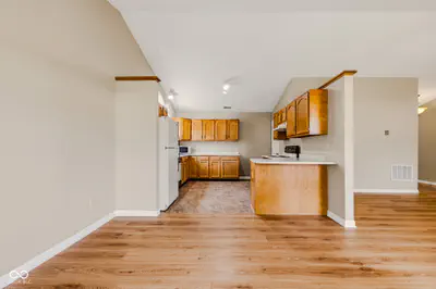 206 Bishop, Seymour - 30