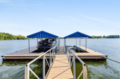 7338 Oakbay Drive, Noblesville - 48