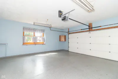 2460 Hickory Boulevard, Greenfield - 34