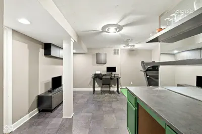 12825 Andover Drive, Carmel - 22