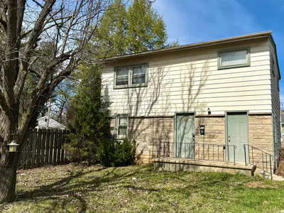 1916 W White River Boulevard, Muncie