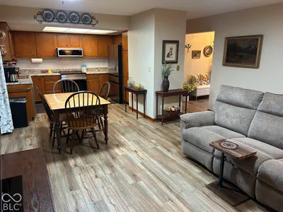 960 Broadway North Drive, Plainfield - 17