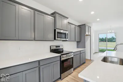 9060 Apollo Way, Plainfield - 15