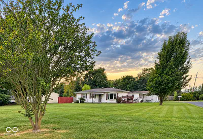 5498 Main Street, Avon - 2