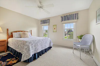 6132 Fox Court, Pendleton - 22