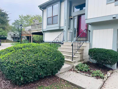 2746 Lakeshire Lane, Indianapolis - 3