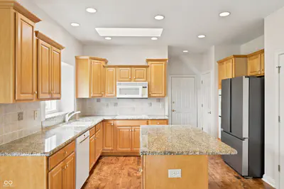 10914 Lightship Court, Fishers - 16