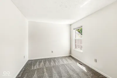 6320 Twin Creeks Drive, Indianapolis - 33