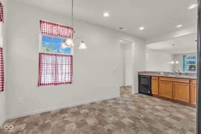 4727 Lilac Drive, Plainfield - 5