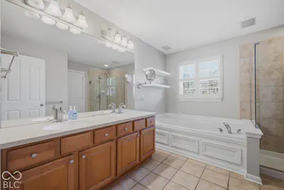 11795 Suncatcher Drive, Fishers - 36
