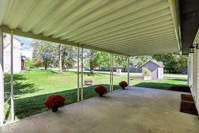 217 E Carolina Street, Fortville - 33