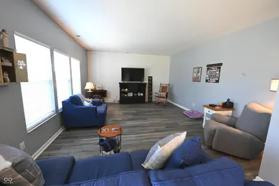 5592 Woodhammer, McCordsville - 11