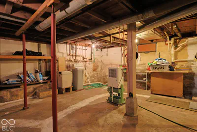 101 Robinson Street, Franklin - 27