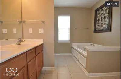 14119 Nicholas Drive, Carmel - 13
