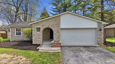 2204 Walnut Way, Noblesville