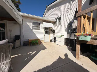 120 Washington Street, Ladoga - 55
