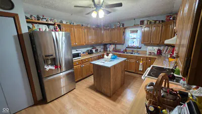 325 Jefferson Street, Brownsburg - 22