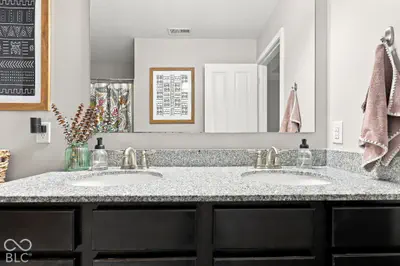 15821 Hargray Drive, Noblesville - 38