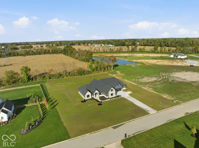 2786 S Kings Way, New Palestine - 61