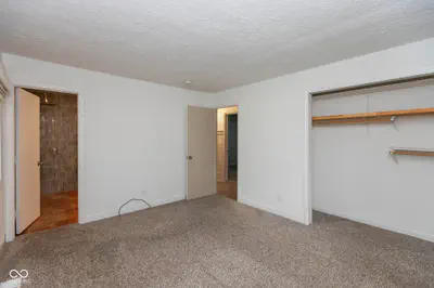 10045 Balfer Drive, Fortville - 14