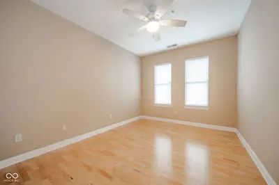 355 Ohio Street, Indianapolis - 42