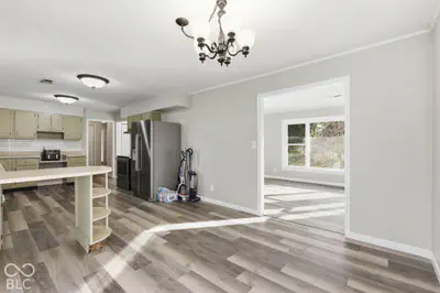 203 N Poplar Street, Amboy - 12