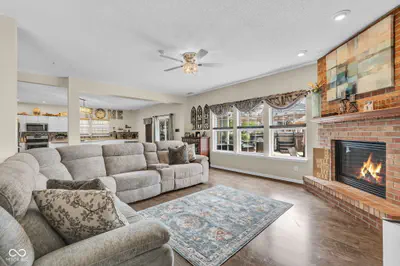 8801 Browns Valley Lane, Camby - 18