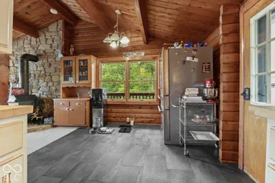 7119 Drum Drive, Nineveh - 10