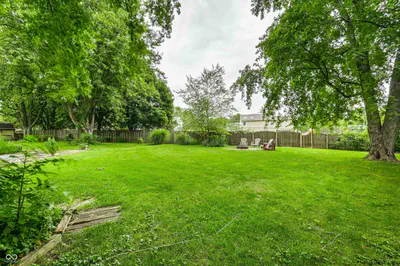 909 Farmview Lane, Carmel - 41