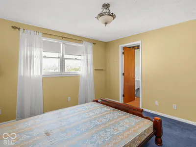 9008 Carriage Lane, Pendleton - 10