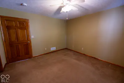 554 Cresthaven Drive, Indianapolis - 54