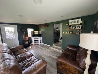 6196 300, Markleville - 8
