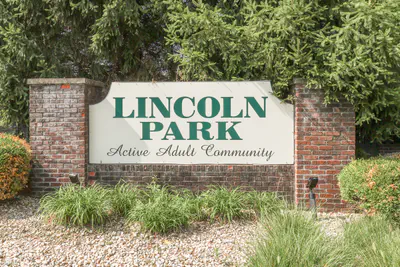 1031 Lincoln Park West Drive, Greenwood - 3