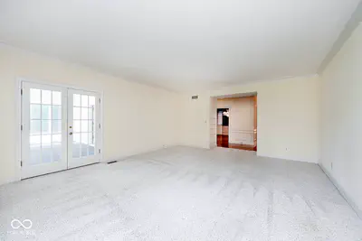 7925 Beaumont Green East Drive, Indianapolis - 32