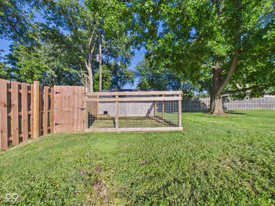 168 Benton Street, Alexandria - 32